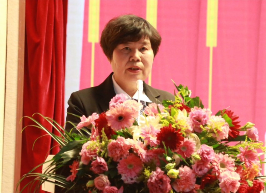 赢博线上平台,赢博（中国）第一届党委班子选举大会---徐州市树恩中学总校长薛淑萍同志致开幕辞